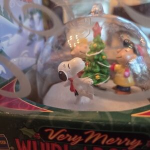 PEANUTS x BLOCKBUSTER VINTAGE 1999 Very Merry Whirl-A-Rounds Spinning Ornament